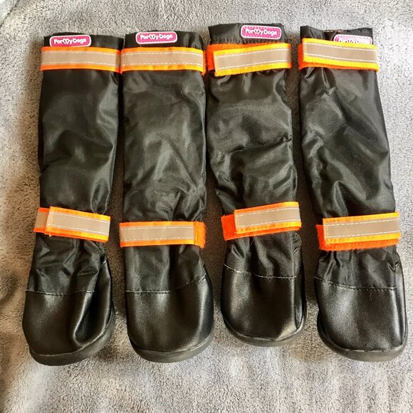 Dog Boots Rubber Non-Slippery Sole Double Clasp Light Reflective Stripes New - Picture 2 of 10